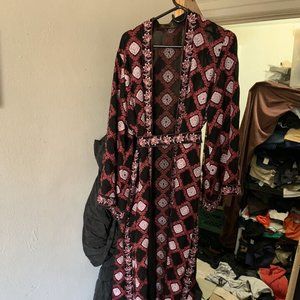 Middle Eastern Deep Purple Kaftan Scarf Belt And Thobe